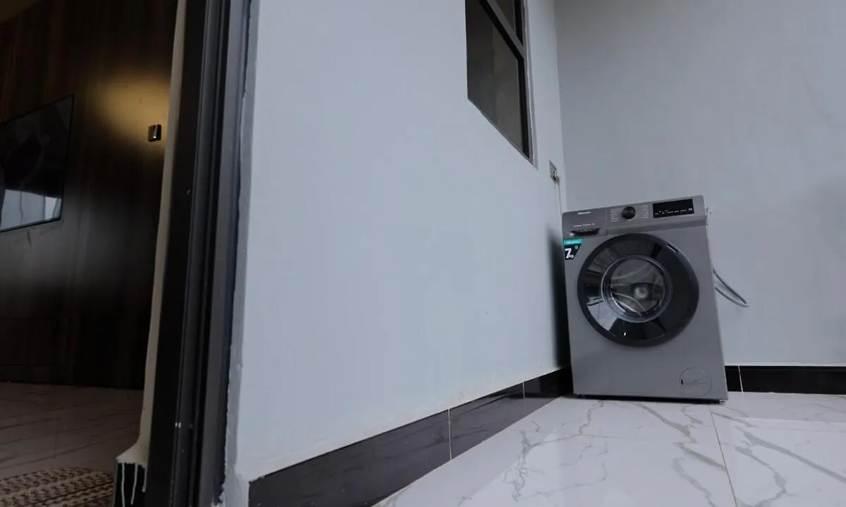 Elysian Lux Home Kampala 0*,  Uganda